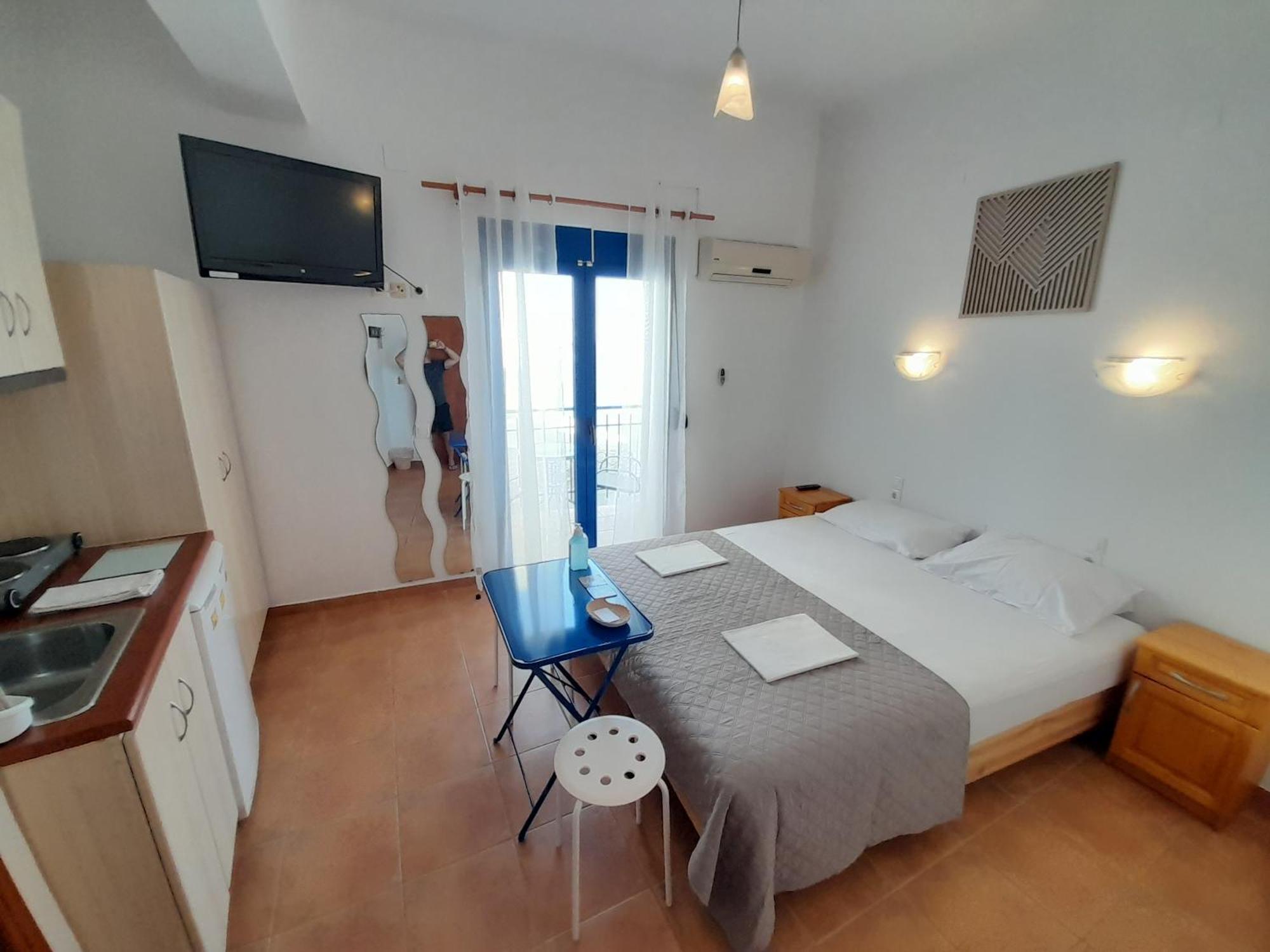 Aparthotel Lydia Mare à Ágios Kírykos Chambre photo