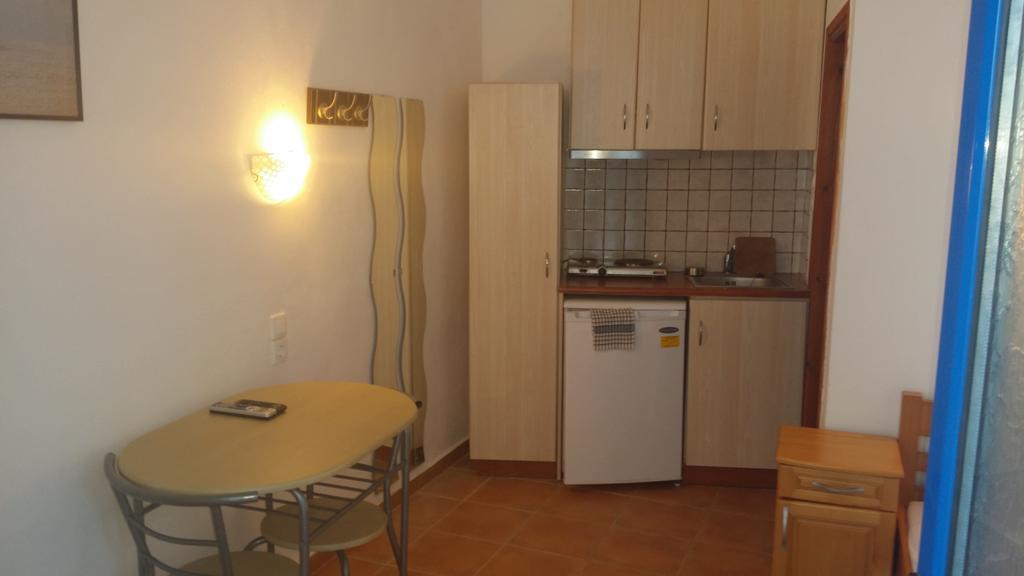 Aparthotel Lydia Mare à Ágios Kírykos Extérieur photo