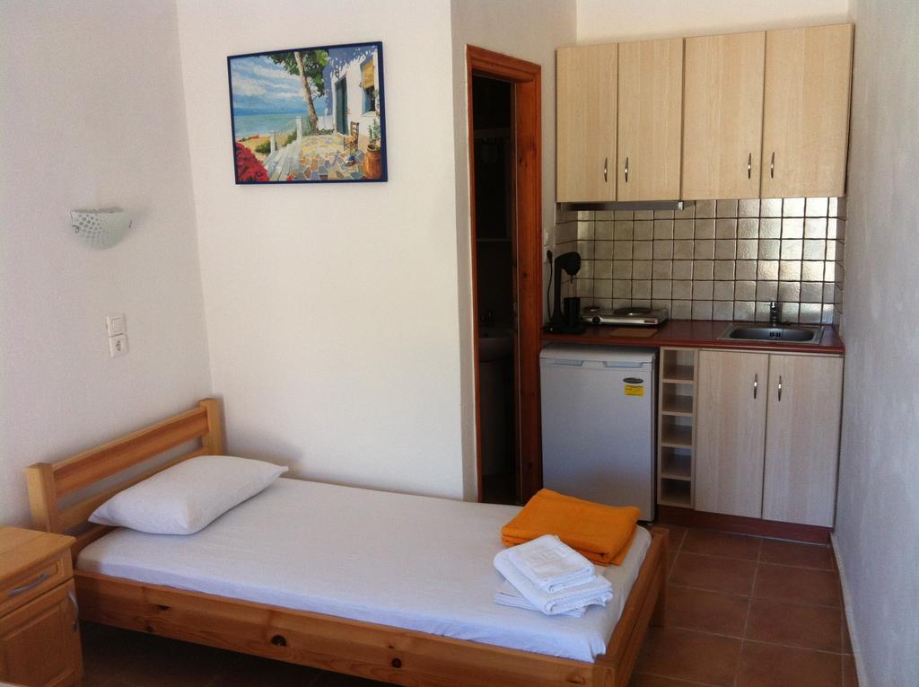 Aparthotel Lydia Mare à Ágios Kírykos Extérieur photo