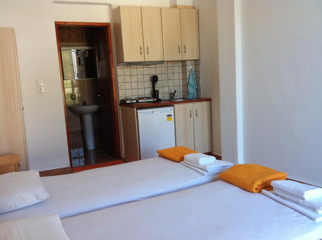 Aparthotel Lydia Mare à Ágios Kírykos Extérieur photo