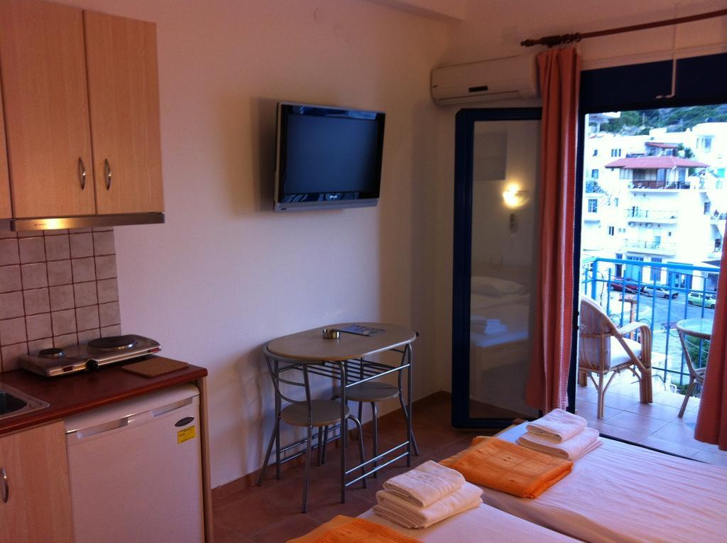 Aparthotel Lydia Mare à Ágios Kírykos Extérieur photo